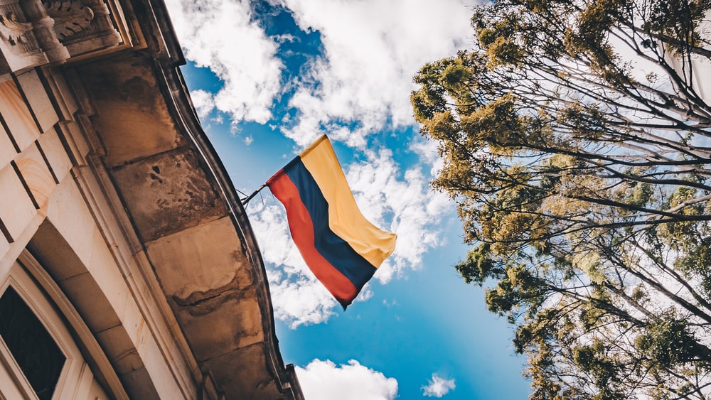 Discovery splash banner for r/Colombia Discord server